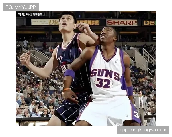 姚明篮下制制造挡拆杀伤效果显著效率高于同期內线球员