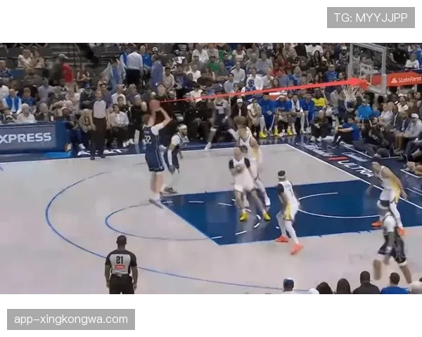 弗拉格挡拆为控卫拉开空间比高中更利于防守轮转